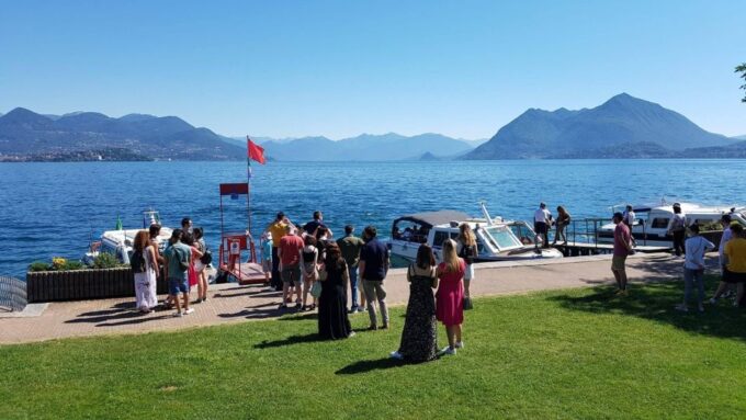 From Stresa: Isola Pescatori Hop-on Hop-off Boat Tour - Exploring Isola Pescatori