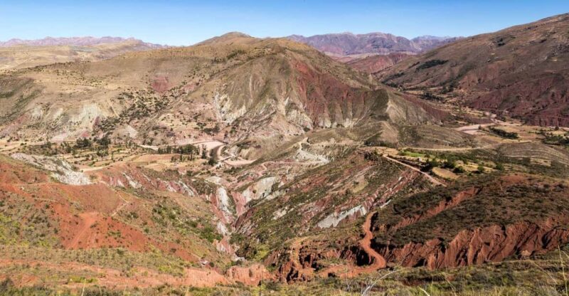From Sucre: Maragua Crater and Dinosaur Footprints Tur 1 Day - Guided Experience
