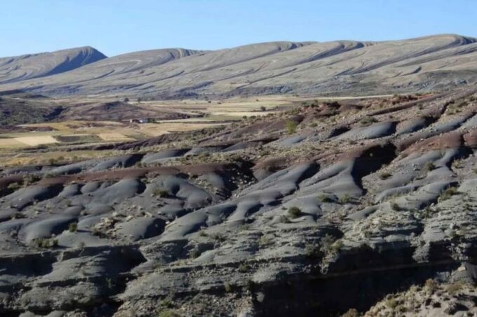 From Sucre: Maragua Crater and Dinosaur Footprints Tur 1 Day - Transportation and Inclusions