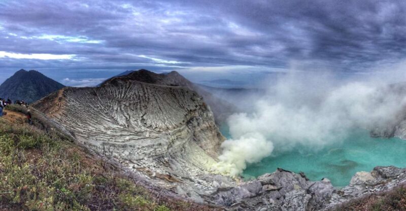 From Surabaya : 2 Day 1 Night Mount Bromo and Ijen Tour - Key Attractions
