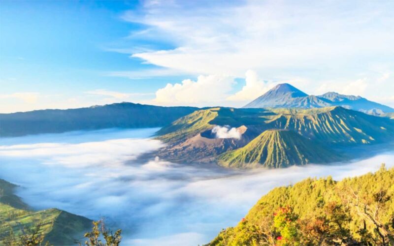 From Surabaya: Mt. Bromo, Ijen, and Tumpak Sewu 3-Day Tour - Itinerary: Day 1