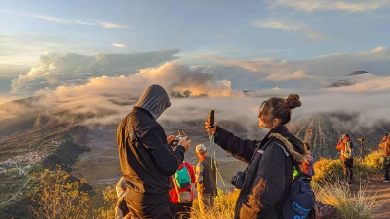 From Surabaya or Malang: Mount Bromo & Tumpak Sewu 2D - Itinerary Highlights