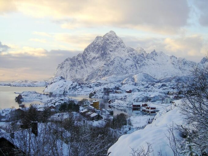 From Svolvaer: 2-Day Lofoten Archipelago Photography Trip - Weather Conditions