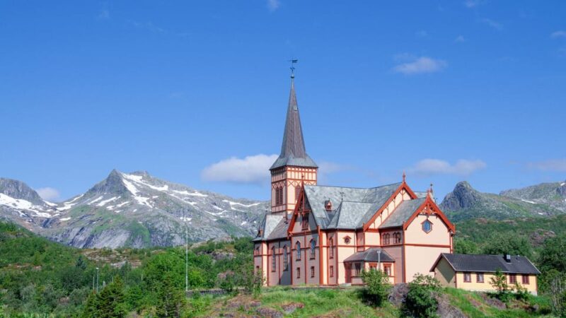 From Svolvær: Henningsvær Lofoten East Island Full Day Tour - Key Points