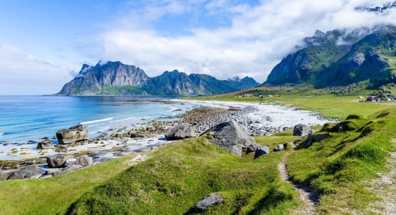 From Svolvær: Henningsvær Lofoten East Island Full Day Tour - Minimum Participants and Infants