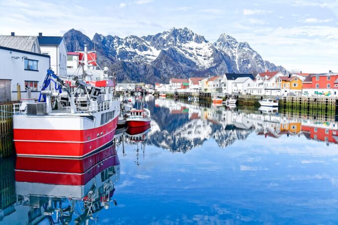From Svolvær: Henningsvær Lofoten East Island Full Day Tour - Traveler Fitness Requirements