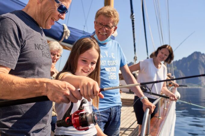 From Svolvær: Lofoten Islands Sea to Table Fishing Trip - Expert Guidance and Personalized Service