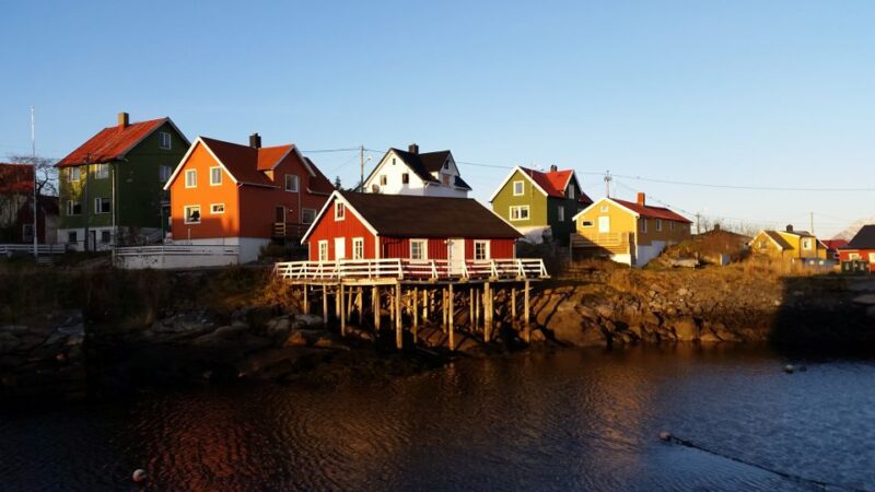 From Svolvaer: Lofoten Islands Tour With Photographer Guide - Visiting Haukland Beach