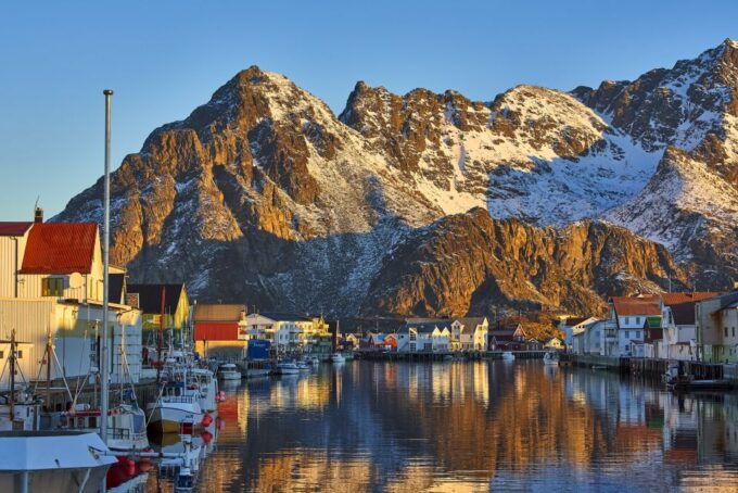 From Svolvaer: Lofoten Islands Tour With Photographer Guide - Discovering Viking History