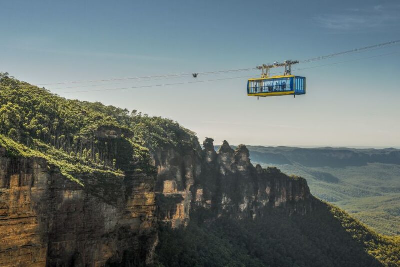 From Sydney: Blue Mountains, Scenic World & Sydney Zoo Tour - Leura Village Visit