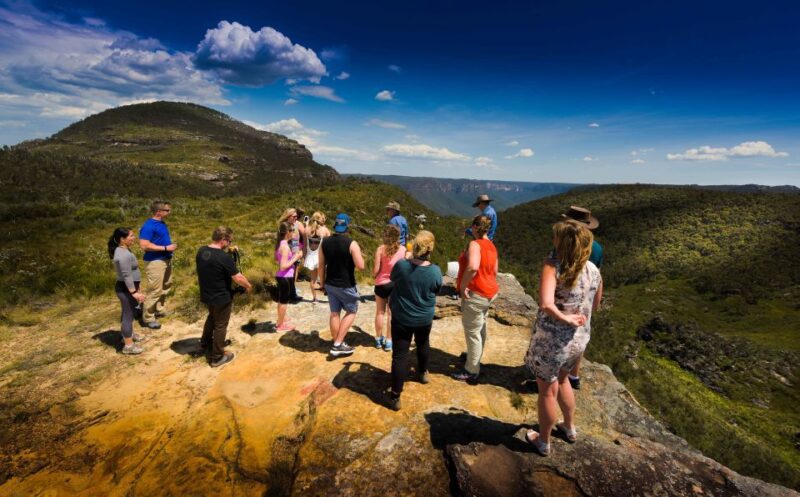From Sydney: Blue Mountains Small-Group Tour Picnic & Hike - Exploring the Three Sisters