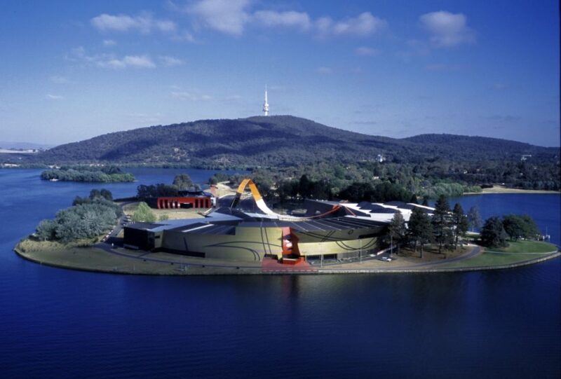 From Sydney: Canberra Day Tour - Exploring Canberras Attractions