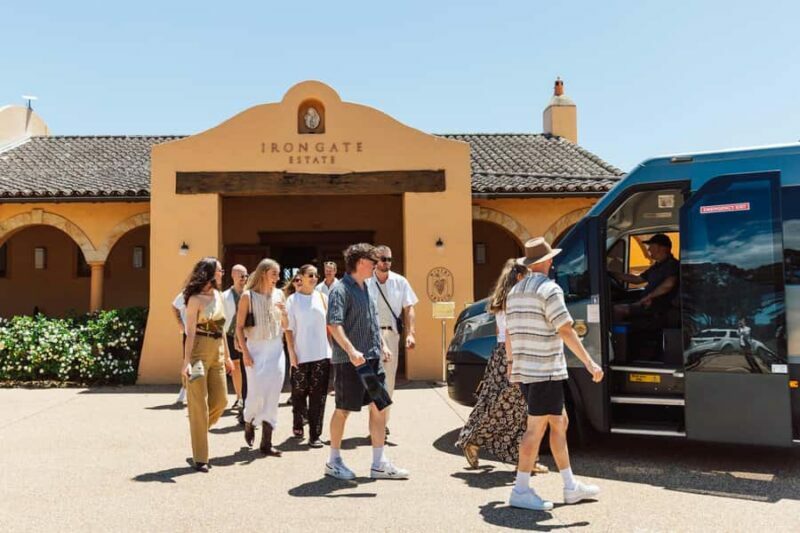 From Sydney: Full-Day Hunter Valley Wine Tour & Lunch - How the Day Feels — Group Size and Atmosphere