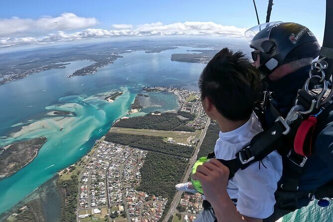 From Sydney: Tandem Skydive Experience over Newcastle Beach - Who Should Consider This Tour?