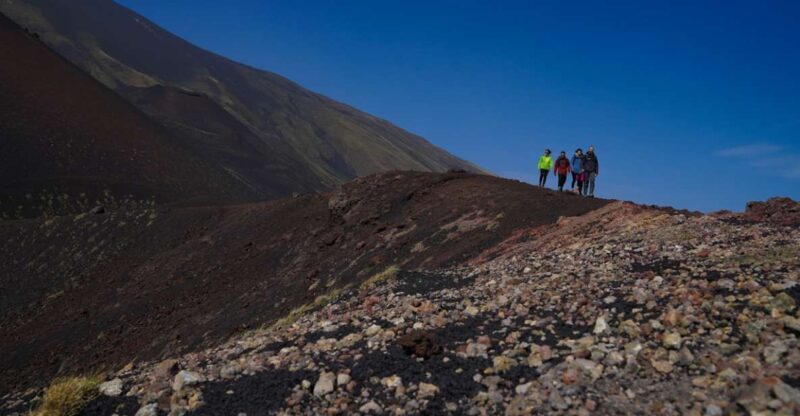 From Syracuse: Mount Etna Guided Morning Hike & Food Tasting - Itinerary Details