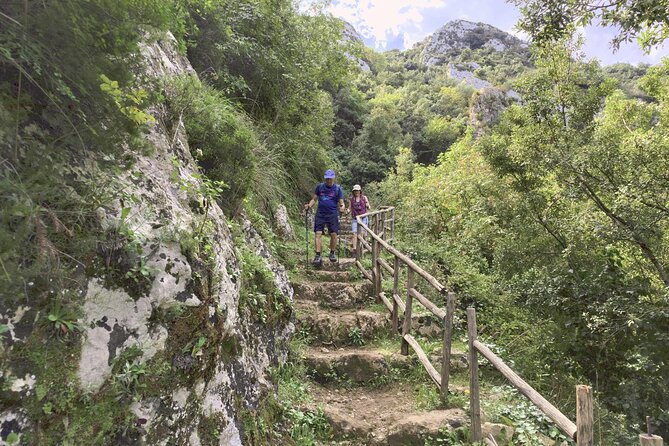 From Syracuse: Trekking Cavagrande - Hiking the Trails