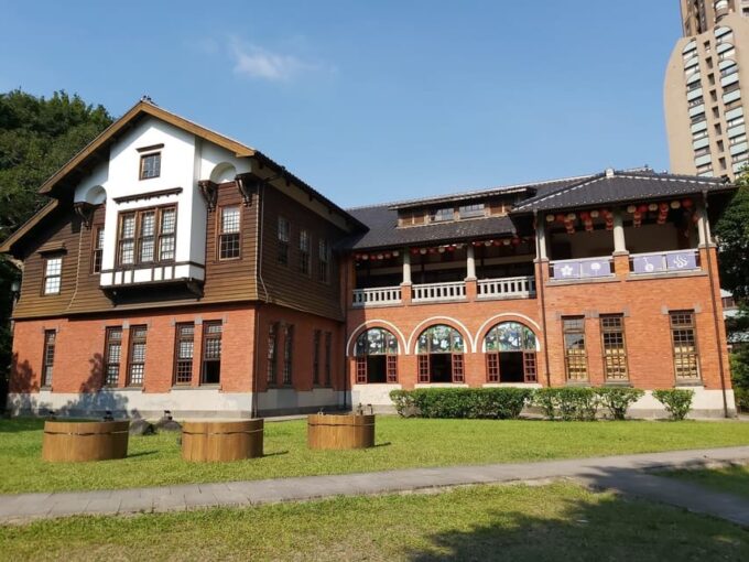 From Taipei: Beitou Hotsprings and Yangmingshan Volcano Tour - Frequently Asked Questions