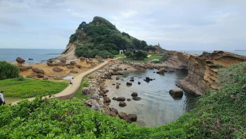 From Taipei: Best of Taiwan 9-Day Trip with Accommodation - FAQ