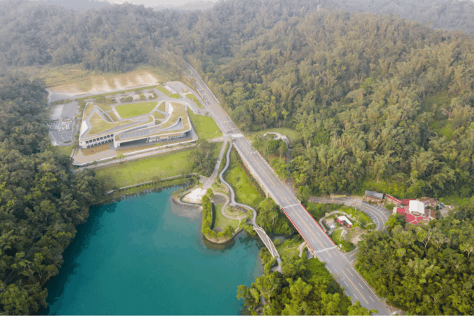 From Taipei: Nantou and Sun Moon Lake View and Tribe Tour - Pricing and Duration