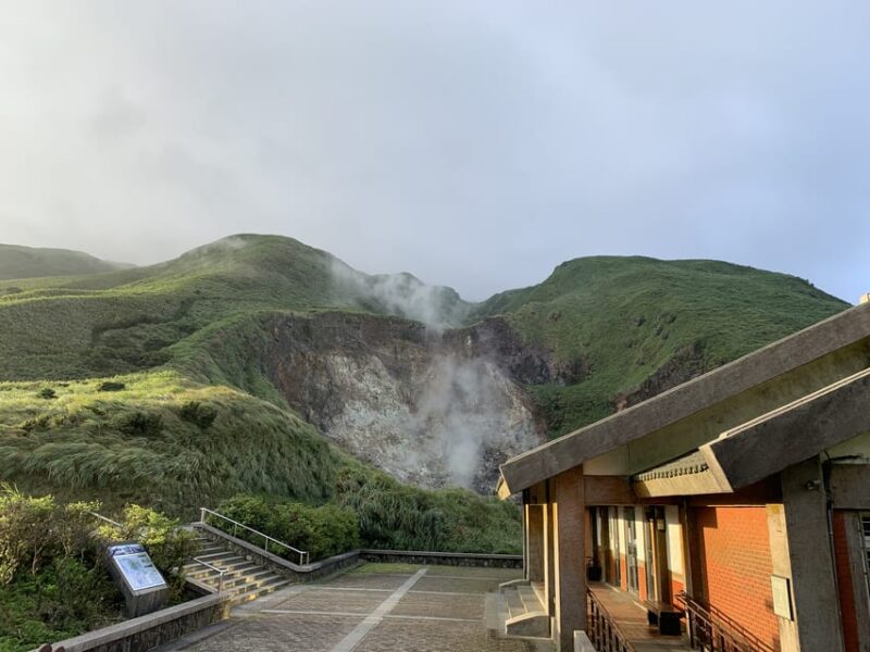 From Taipei: Private Yangmingshan Volcano and Nature Tour - Accessibility and Recommendations