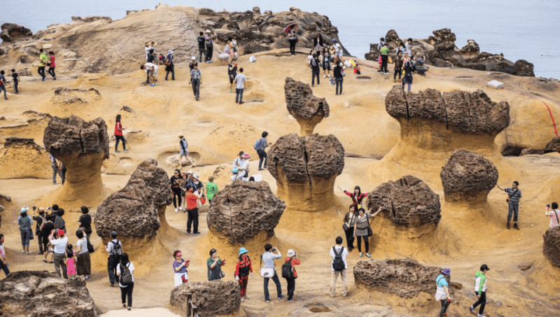 From Taipei: Shifen, Jiufen, and Yehliu Geopark Day Tour - Yehliu Geopark Exploration