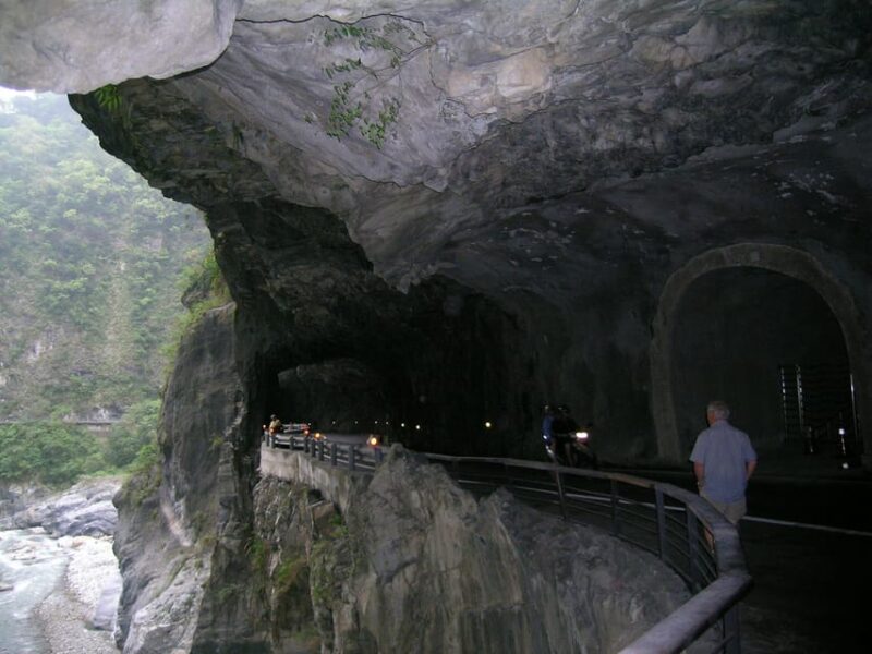 From Taipei: Taroko Gorge Day Tour by Train - Train Journey
