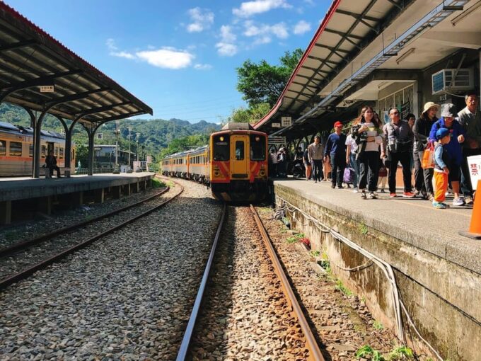 From Taipei: Yehliu, Jiufen, and Pingxi Day Tour - Important Information and Requirements