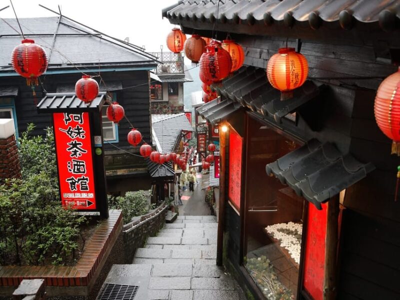 From Taipei: Yehliu, Jiufen, and Pingxi Day Tour - Jiufen Village