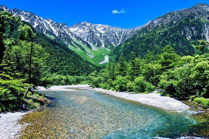From Takayama: Cultural Heritage & Kamikochis Alpine Beauty - Trekking Through Kamikochi