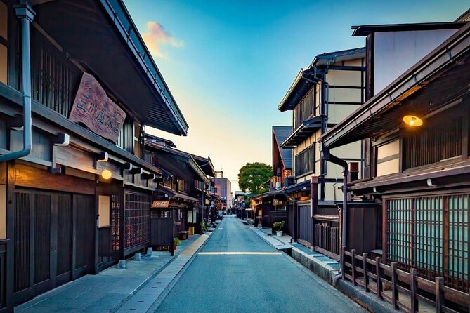 From Takayama: Foodie Adventure, Showa Era, & the Old Town - Key Points