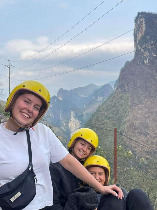 From Tam Coc - Ha Giang Tour 4 Day 3 Night (Bus) - Day 1: Ha Giang – Du Gia (98 KM)
