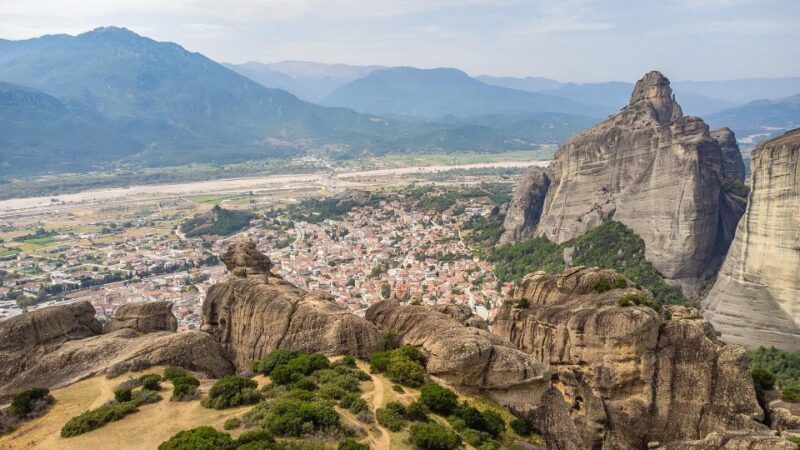 From Thessaloniki: Byzantine Walks Meteora Monasteries - Highlights and Experience