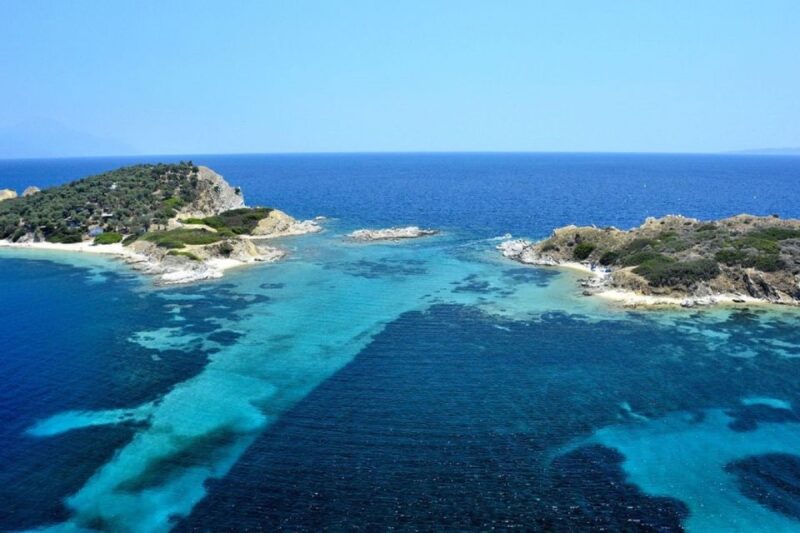 From Thessaloniki: Chalkidiki Blue Lagoon Cruise With Lunch - Service and Organization
