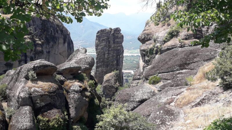 From Thessaloniki: Meteora Private Full-Day Tour - Picturesque Rock Formations