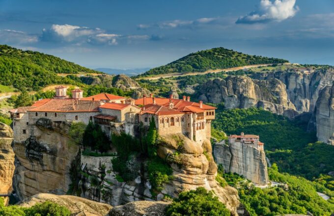 From Thessaloniki: Train Trip to Meteora & Monastery Tour - Free Time in Kalambaka City