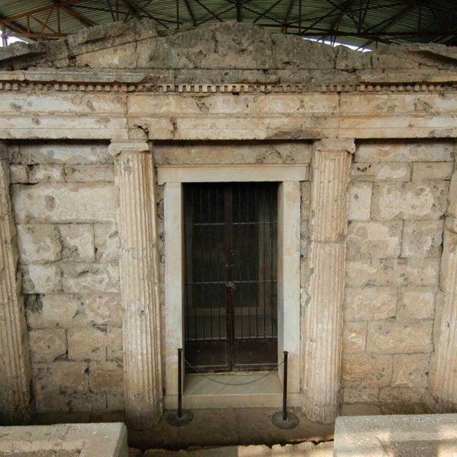 From Thessaloniki: Vergina & Veria Private Day Trip - Key Points