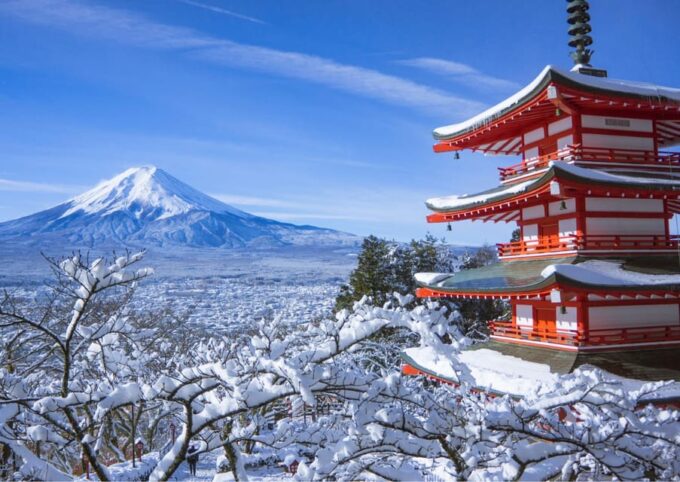 From Tokyo: Fuji Mountain Area - FujiQ - Lake Kawaguchiko - Chureito Pagoda - FAQ