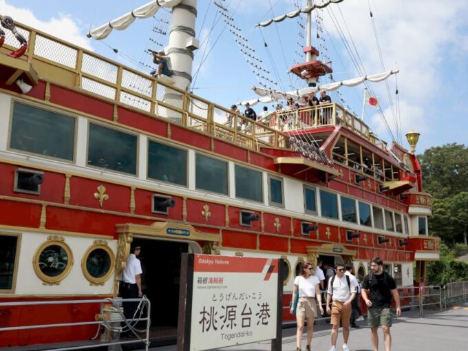 From Tokyo: Hakone Cruise & Mt. Fuji 5th Station Day Trip - Departing From Shinjuku