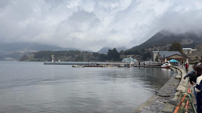 From Tokyo: Hakone With Lake Yamanaka Private Tour - Oshino Hakkai Photo Stop