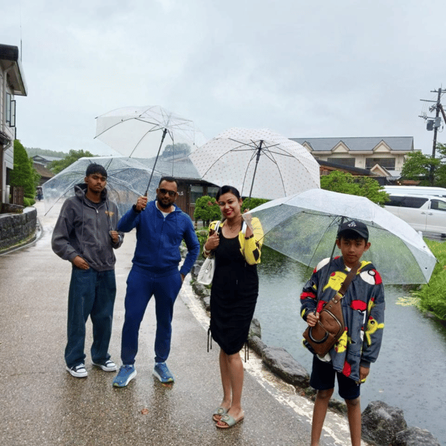 From Tokyo: Luxury Tokyo Private City Tour In Land Cruiser - Group Size