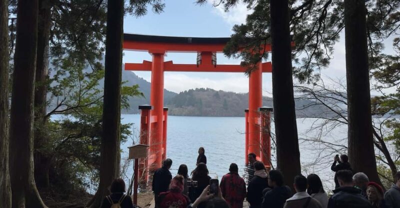 From Tokyo: Mt. Fuji & Hakone One Day Private Tour - Exploring Oshino Hakkai