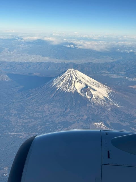 From Tokyo: Mt. Fuji Private Car Day Trip With Guide - Discovering the Beauty of Lake Kawaguchi