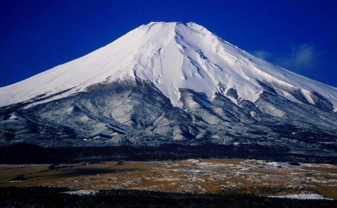 From Tokyo: Private Day Trip to Mount Fuji and Surroundings - Lake Kawaguchi