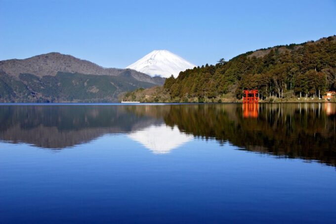 From Tokyo: Private Mount Fuji and Hakone Day Trip - Lunch at Local Restaurant