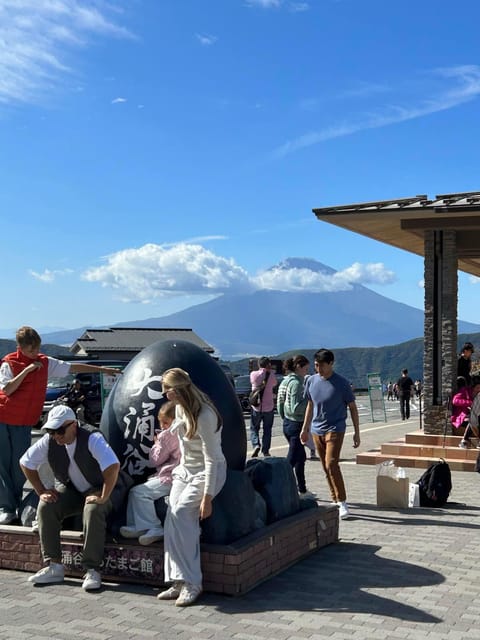 From Tokyo: The Perfect Hakone & Oshino Hakkai Day Trip - Scenic Cable Car and Cruise