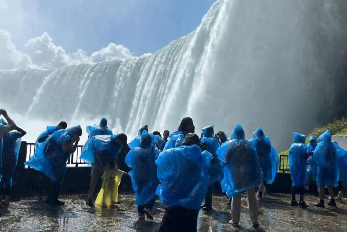 From Toronto: All Inclusive Day & Evening Niagara Falls Tour - Child Seat