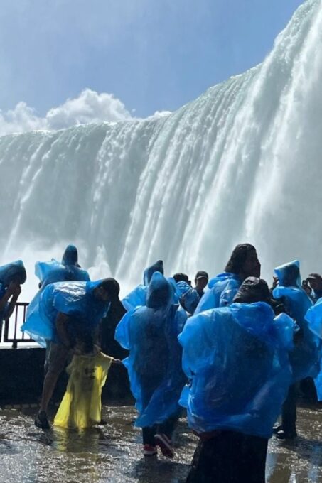 From Toronto: All Inclusive Day & Evening Niagara Falls Tour - Customer Feedback