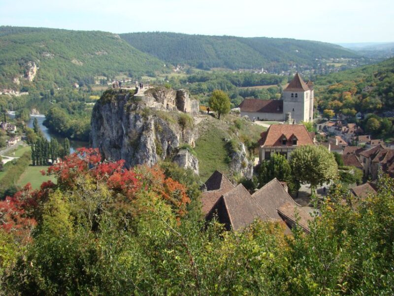 From Toulouse: Peche Merle and Saint Cirq LaPopie Day Trip - Saint-Cirq-Lapopie Stroll