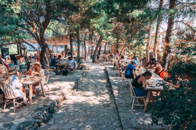 From Trogir: Blue Lagoon & ŠOlta Cruise With Lunch & Drinks - Booking and Cancellation