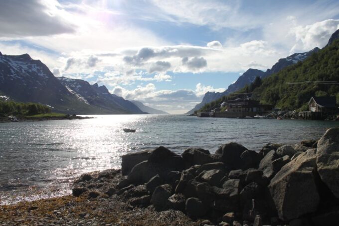 From Tromsø: Fjords Small Group Bus Tour - Meeting Point and Duration